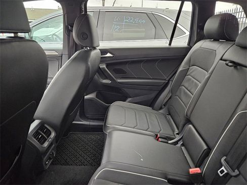 Used 2024 Volkswagen Tiguan SEL R-Line image 6