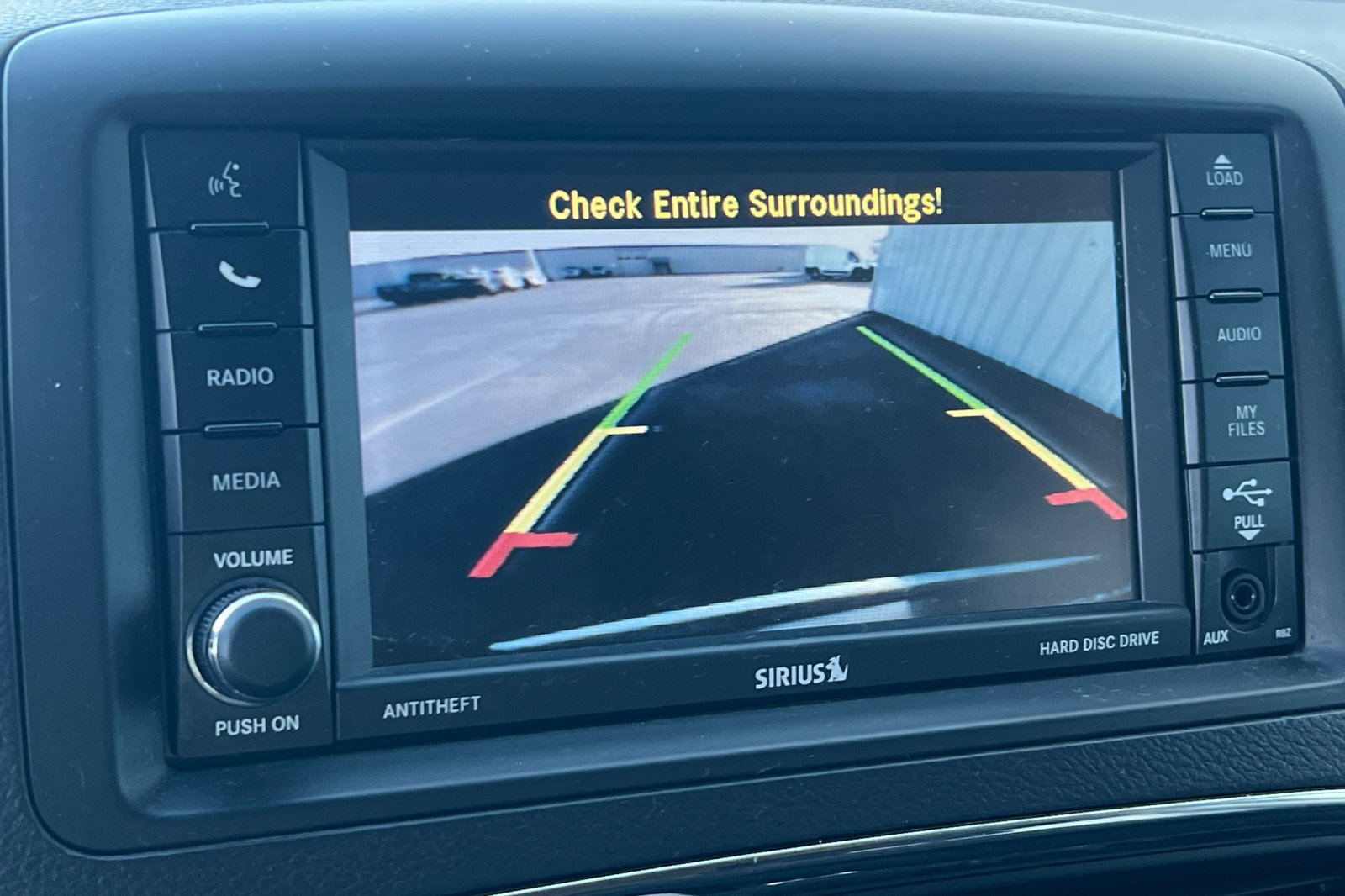 Used 2016 Dodge Grand Caravan SXT w/ UConnect Hands-Free Group FWD image 25
