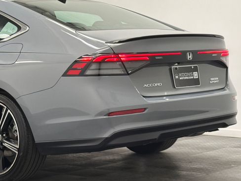 Used 2025 Honda Accord Sport image 7