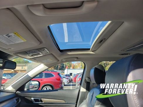 Used 2022 Kia Telluride EX w/ EX Premium Package image 13