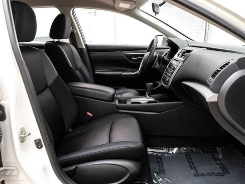 Used 2017 Nissan Altima 2.5 SR w/ Midnight Edition Package image 28