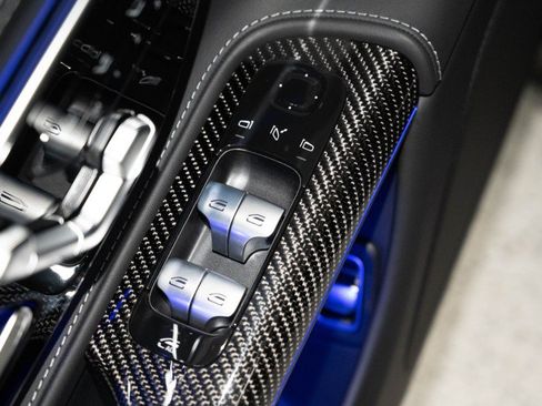 New 2026 Mercedes-Benz SL 63 AMG 4MATIC image 19