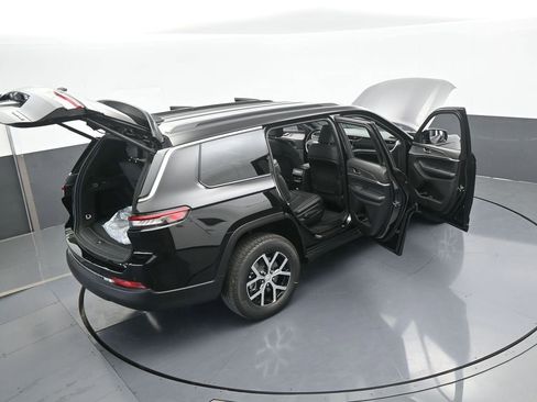 Used 2025 Jeep Grand Cherokee L Limited image 64