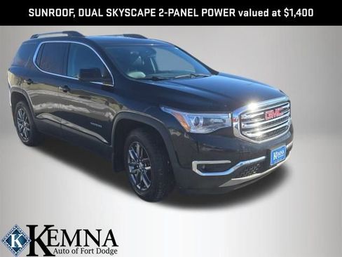 Used 2017 GMC Acadia SLT image 1