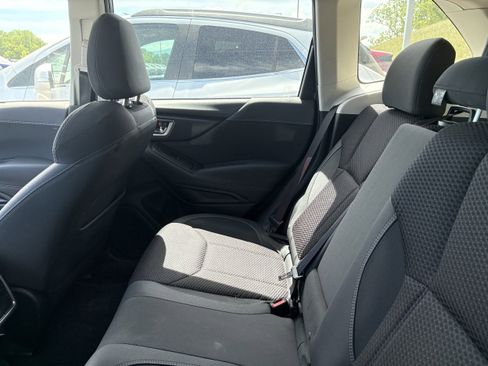 Used 2021 Subaru Forester Premium AWD/4WD image 9