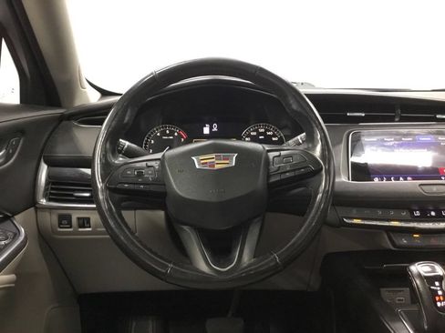 Used 2019 Cadillac XT4 Luxury w/ Cold Weather Package AWD/4WD image 26