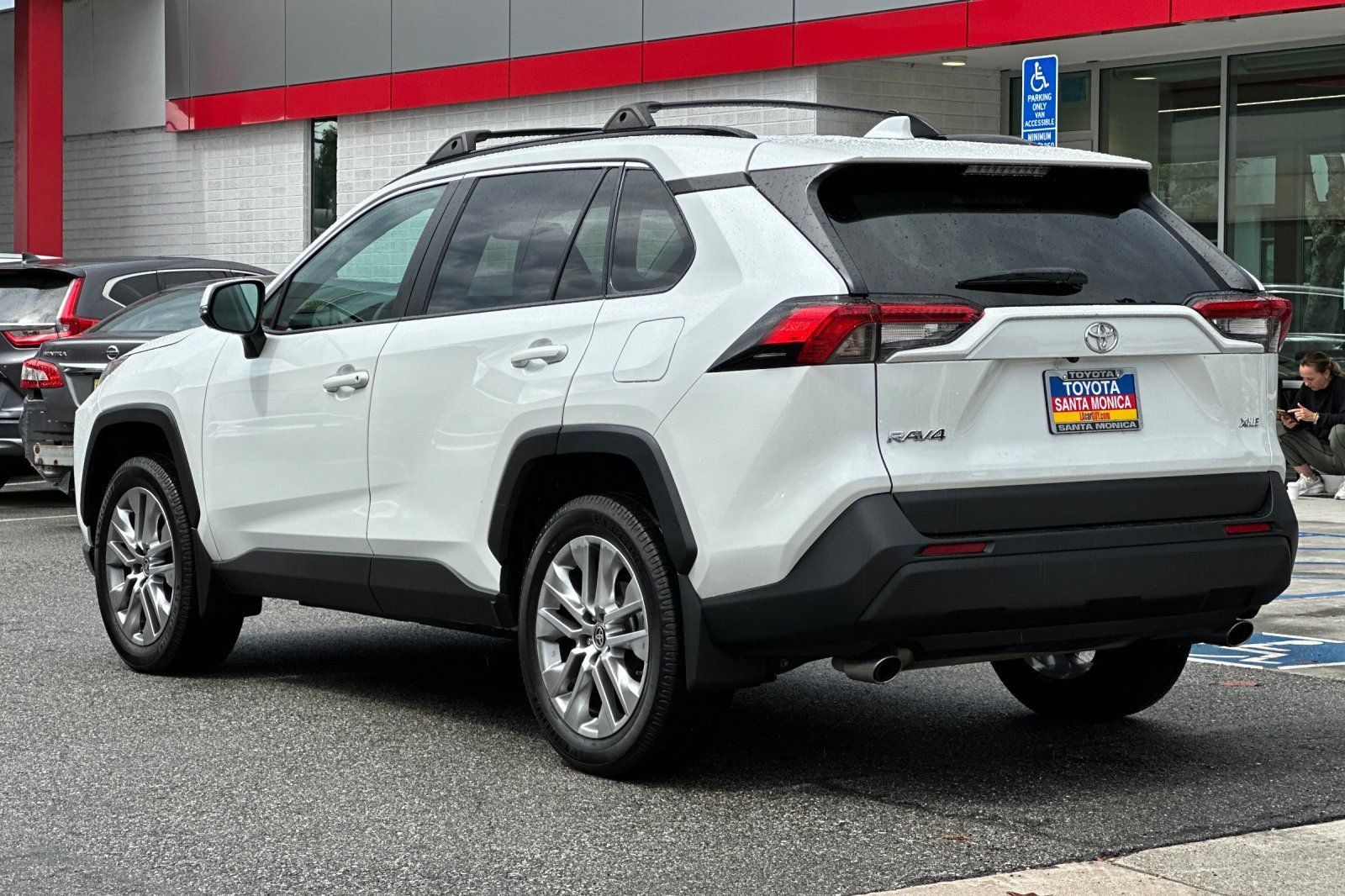 Used 2024 Toyota RAV4 XLE Premium FWD image 6