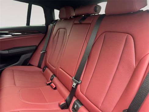 Used 2024 BMW X4 xDrive30i w/ Parking Assistance Package image 12