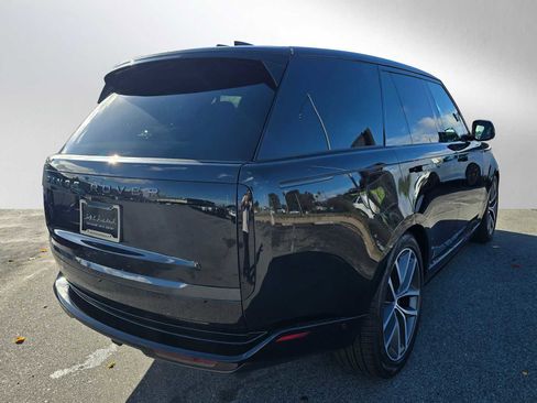 New 2025 Land Rover Range Rover SE image 5