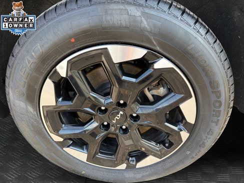 Certified 2024 Kia Sorento S AWD/4WD image 21