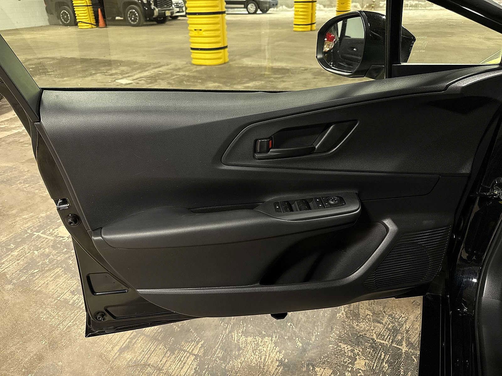 Used 2024 Toyota Prius Prime FWD image 29