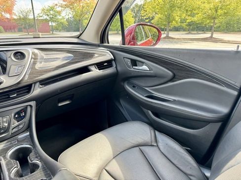 Used 2017 Buick Envision Essence image 26