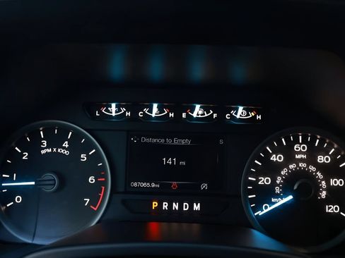 Used 2018 Ford F150 XLT w/ Equipment Group 302A Luxury AWD/4WD image 39