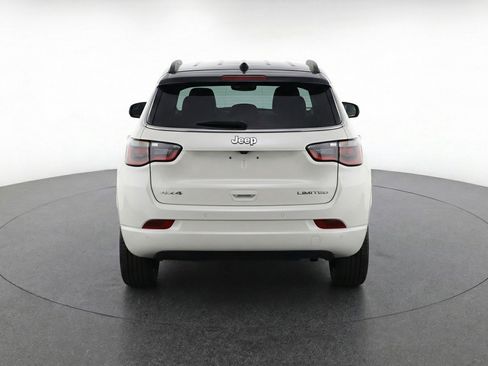 Used 2025 Jeep Compass Limited image 7