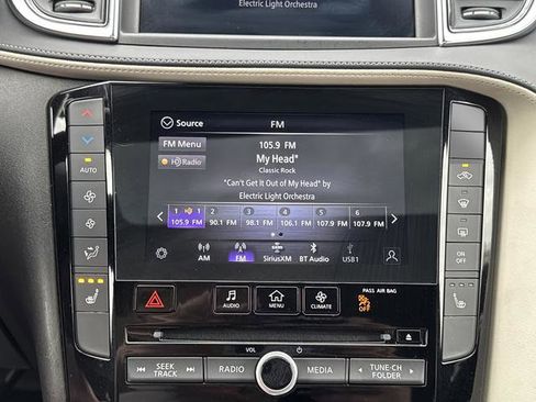 Used 2023 INFINITI QX55 Luxe w/ Cargo Package image 18