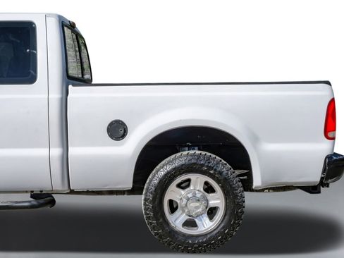 Used 2005 Ford F250 XL image 11