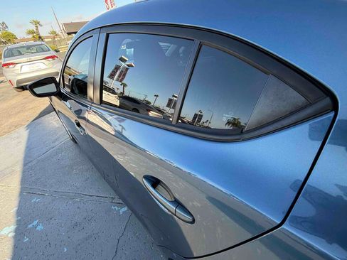 Used 2017 MAZDA MAZDA3 Sport FWD image 21