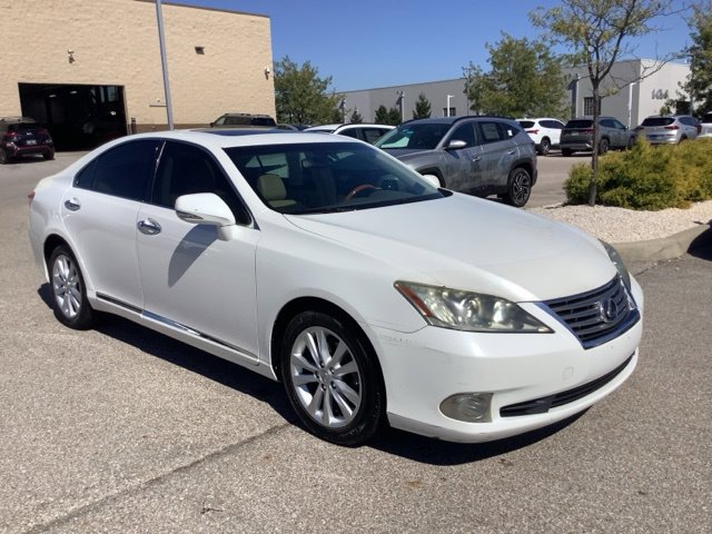 Used 2010 Lexus ES 350 w/ Preferred Accessory Package FWD image 3