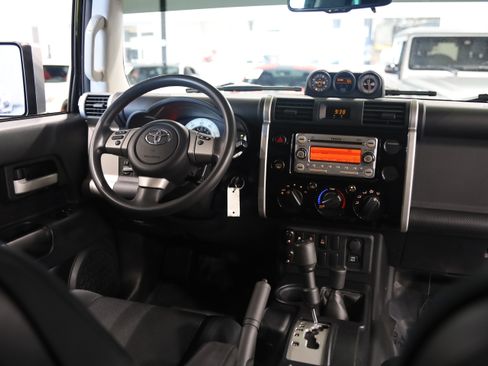Used 2012 Toyota FJ Cruiser 4WD w/ Convenience Pkg image 34