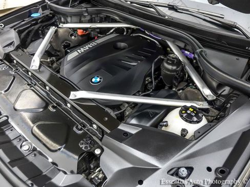 Used 2024 BMW X7 xDrive40i w/ M Sport Package image 37