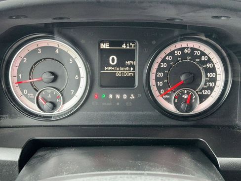 Used 2017 RAM 1500 Express image 19