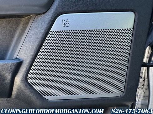 Used 2023 Ford F150 Lariat w/ Trailer Tow Package image 28