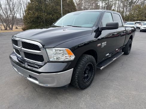 Used 2019 RAM 1500 Classic SLT image 7