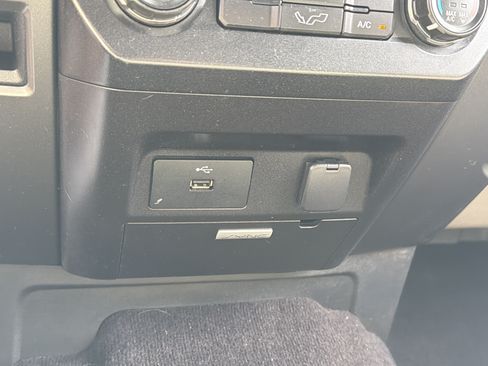 Used 2018 Ford F150 XLT AWD/4WD image 24
