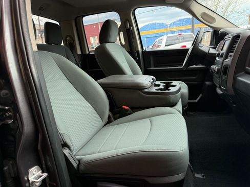 Used 2017 RAM 1500 Express AWD/4WD image 15