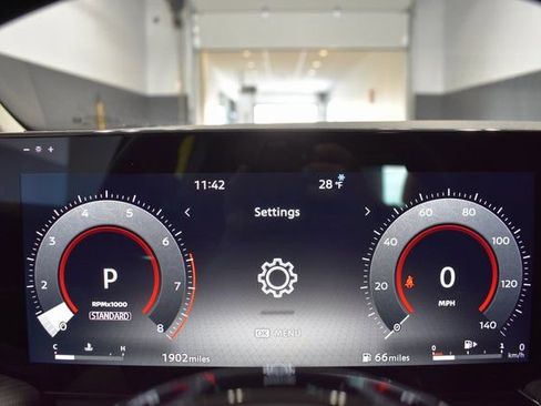 Certified 2025 Nissan Kicks SR image 26