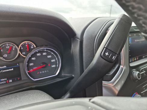 Used 2019 Chevrolet Silverado 1500 LT w/ Texas Edition AWD/4WD image 31
