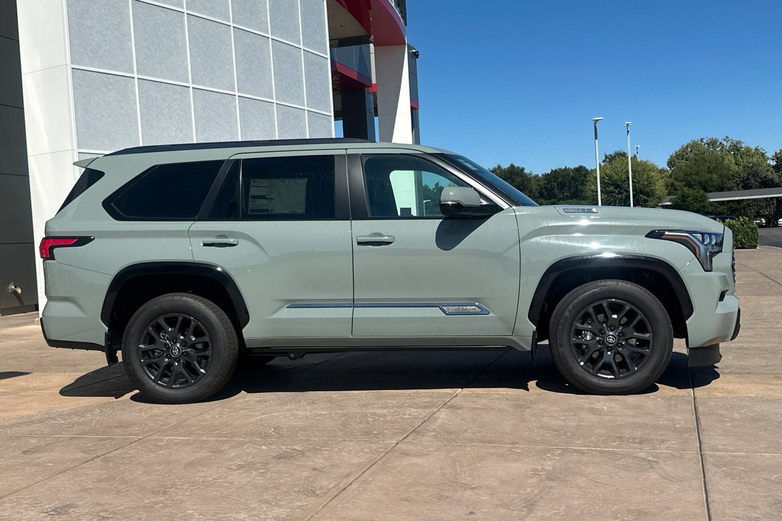 New 2026 Toyota Sequoia Platinum w/ Tow Technology Package AWD/4WD image 3