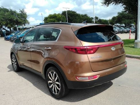 Used 2018 Kia Sportage EX w/ EX Technology Package FWD image 14
