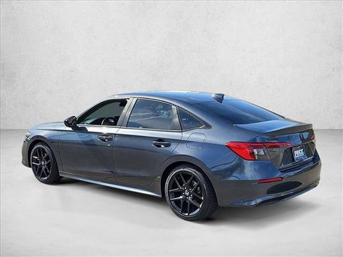 Used 2022 Honda Civic Sport image 8