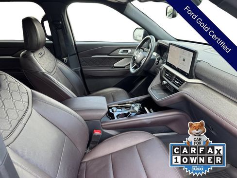 Certified 2025 Ford Explorer Platinum w/ LUX Leather Package AWD/4WD image 20