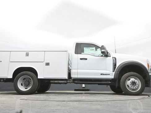 New 2023 Ford F550 4x4 Regular Cab Super Duty image 34