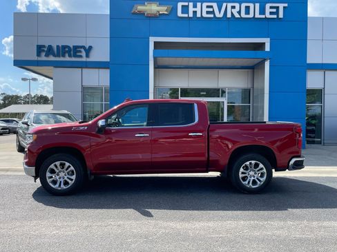 Used 2023 Chevrolet Silverado 1500 LTZ w/ LTZ Premium Package AWD/4WD image 2