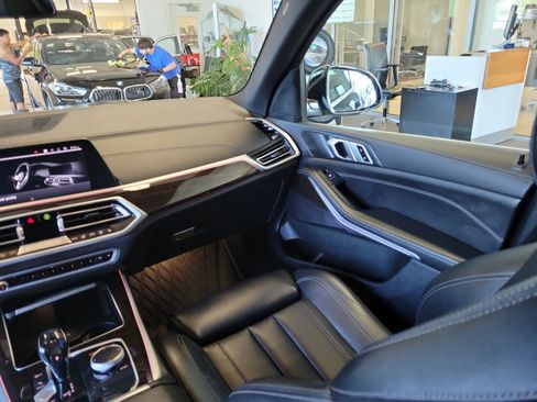 Used 2020 BMW X5 xDrive40i w/ Convenience Package AWD/4WD image 19