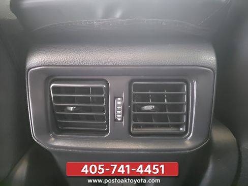 Used 2023 Toyota RAV4 SE AWD/4WD image 23