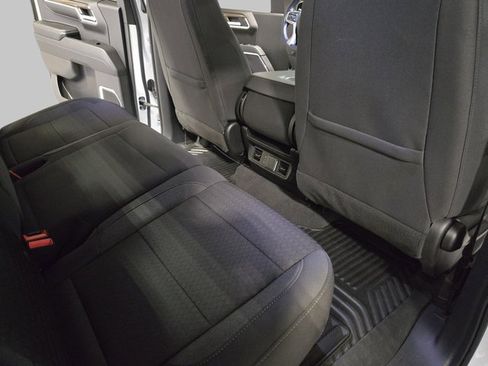 Used 2024 Chevrolet Silverado 1500 LT image 12