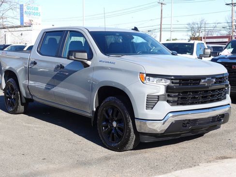 Used 2024 Chevrolet Silverado 1500 LT image 4