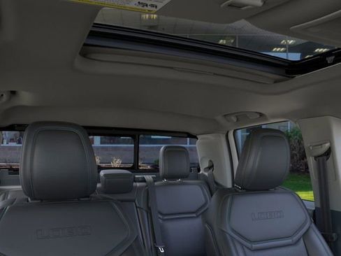 New 2025 Ford Maverick Lobo AWD/4WD image 12