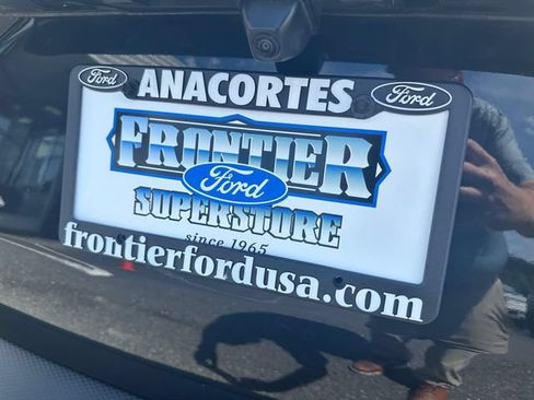 Certified 2025 Ford Escape Platinum AWD/4WD image 28