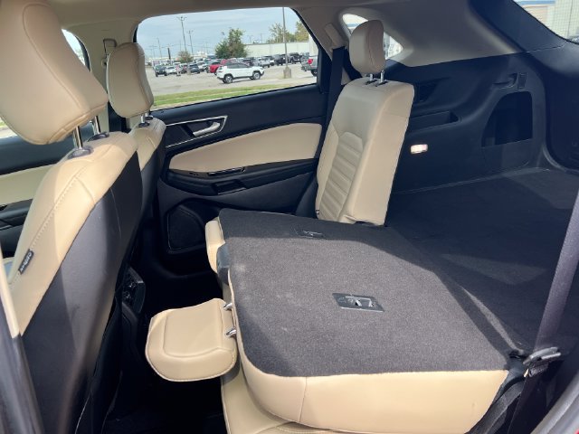 Used 2020 Ford Edge SEL w/ Convenience Package FWD image 37