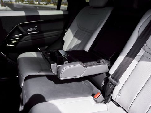 Used 2025 Land Rover Range Rover Sport Dynamic SE AWD/4WD image 46