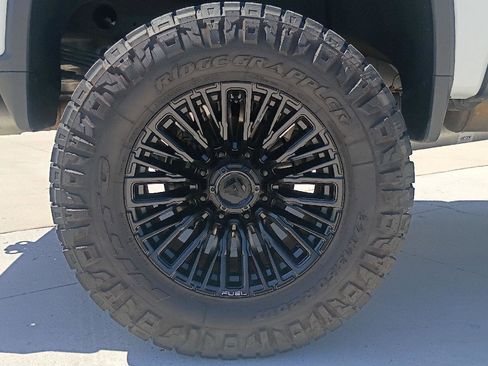 Used 2024 Chevrolet Silverado 2500 LTZ w/ LTZ Plus Package image 23