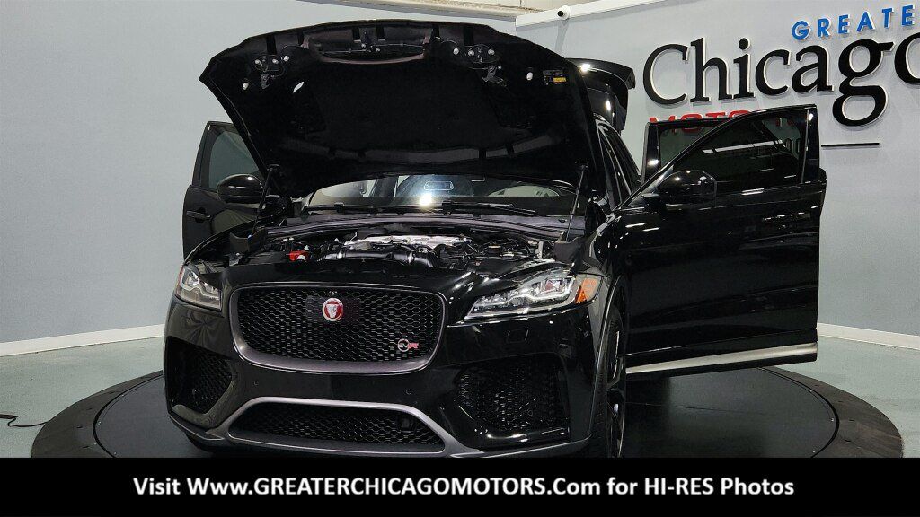 Used 2020 Jaguar F-PACE SVR AWD/4WD image 16