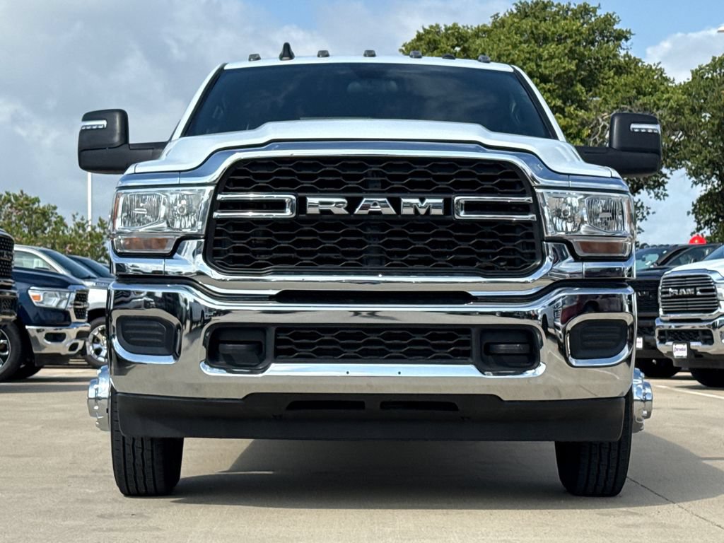 Used 2024 RAM 3500 Tradesman w/ Chrome Appearance Group AWD/4WD image 2