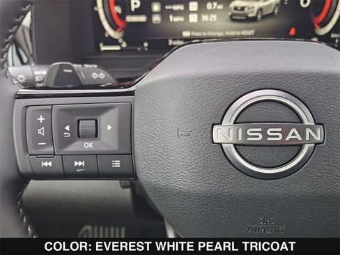 New 2026 Nissan Pathfinder Platinum image 27