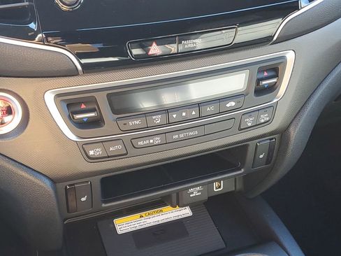 Used 2022 Honda Passport TrailSport image 25